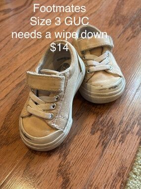 FootMates Toddler Canvas Sneakers in Beige